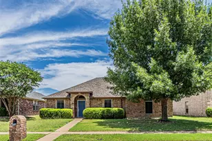 108 Oak Hollow Ln, Red Oak, TX 75154 - Photo 1