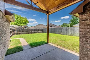 108 Oak Hollow Ln, Red Oak, TX 75154 - Photo 7