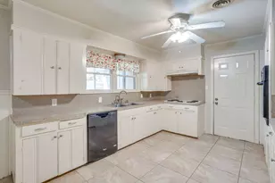 1325 W Water St, Weatherford, TX 76086 - Photo 13