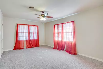 1325 W Water Street, Weatherford, TX 76086 - Photo 23