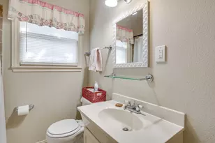 1325 W Water St, Weatherford, TX 76086 - Photo 27