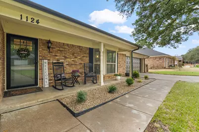 1124 Green River Trail, Cleburne, TX 76033 - Photo 5