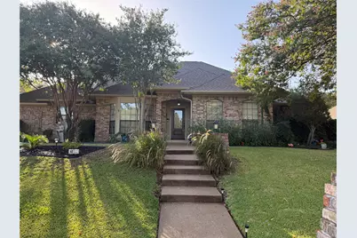 6004 Lakehurst Drive, Arlington, TX 76016 - Photo 3