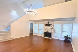 6004 Lakehurst Dr, Arlington, TX 76016 - Photo 11