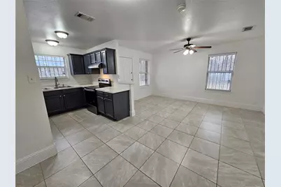 1615 Herald Street #1613, Dallas, TX 75215 - Photo 7