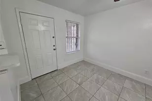 1615 Herald St, Dallas, TX 75215 - Photo 3