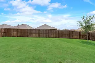11104 Canyon Mine Dr, Aubrey, TX 76227 - Photo 21