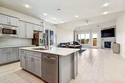 12679 Royal Oaks Lane, Farmers Branch, TX 75234 - Photo 9