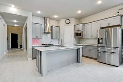 12679 Royal Oaks Lane, Farmers Branch, TX 75234 - Photo 5