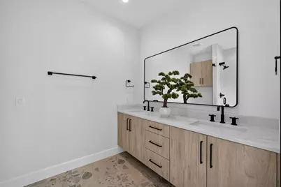 [Address not provided], Dallas, TX 75240 - Photo 15