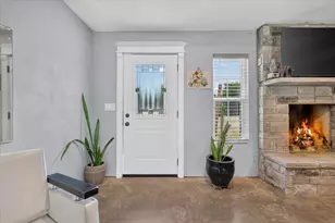 4506 Garden View Dr, Granbury, TX 76049 - Photo 7