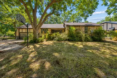 249 Creekwood Drive, Lancaster, TX 75146 - Photo 31