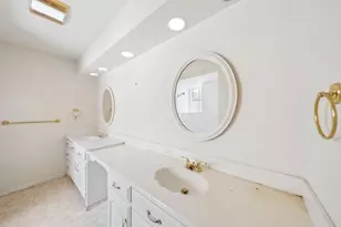 249 Creekwood Dr, Lancaster, TX 75146 - Photo 17