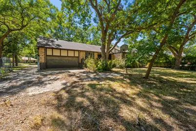 249 Creekwood Drive, Lancaster, TX 75146 - Photo 33
