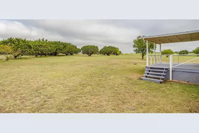 9064 Summit Court E, Cleburne, TX 76033 - Photo 33