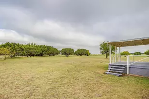 9064 Summit Ct E, Cleburne, TX 76033 - Photo 33