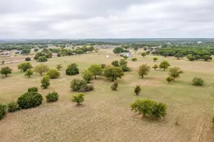 9064 Summit Ct E, Cleburne, TX 76033 - Photo 39