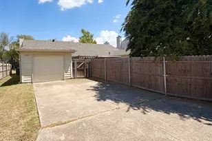 2331 Forestbrook Dr, Garland, TX 75040 - Photo 13