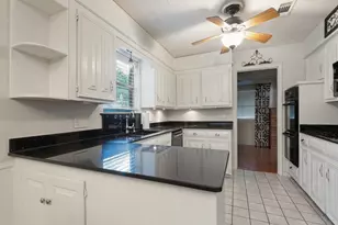618 Brent Dr, Arlington, TX 76012 - Photo 9