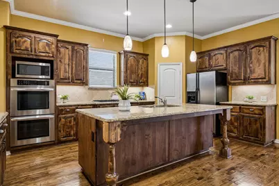 1400 Prairie Drive, Carrollton, TX 75007 - Photo 9