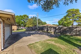 4405 Kingswick Dr, Arlington, TX 76016 - Photo 37
