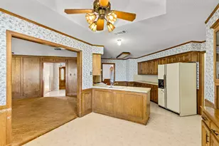 4405 Kingswick Dr, Arlington, TX 76016 - Photo 11