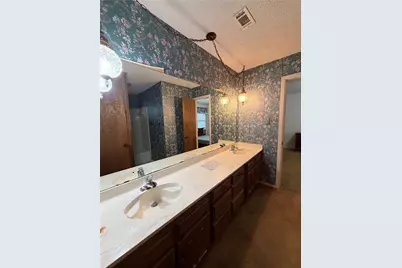 4405 Kingswick Drive, Arlington, TX 76016 - Photo 7