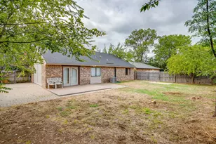 7913 Bermejo Rd, Fort Worth, TX 76112 - Photo 35