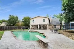 813 Beacon Hill Dr, Irving, TX 75061 - Photo 17