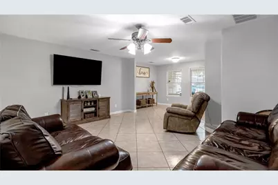 813 Beacon Hill Drive, Irving, TX 75061 - Photo 3