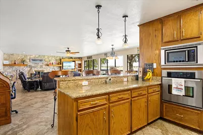 2537 Forest Park Drive, Granbury, TX 76048 - Photo 13