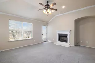 6237 Chalk Hollow Dr, Fort Worth, TX 76179 - Photo 9