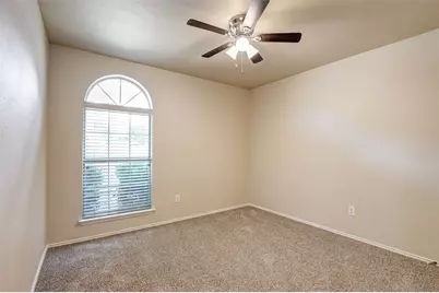 1125 Rio Bravo Drive, Glenn Heights, TX 75115 - Photo 17
