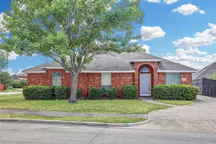 1125 Rio Bravo Dr, Glenn Heights, TX 75115 - Photo 1
