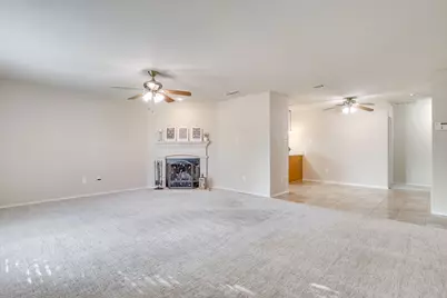 549 Bretts Way, Burleson, TX 76028 - Photo 5