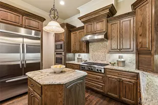 8523 Lakemont Dr, Dallas, TX 75209 - Photo 7