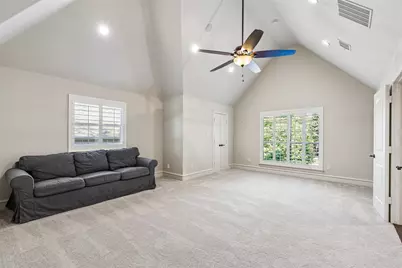 8523 Lakemont Drive, Dallas, TX 75209 - Photo 19