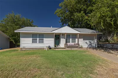 1209 Grace Street, Weatherford, TX 76086 - Photo 3