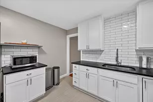 11214 Sinclair Ave, Dallas, TX 75218 - Photo 13