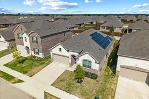 2109 Esher Dr, Little Elm, TX 75068 - Photo 5