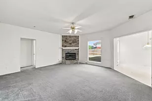 467 Orchard Hill Dr, Cedar Hill, TX 75104 - Photo 9