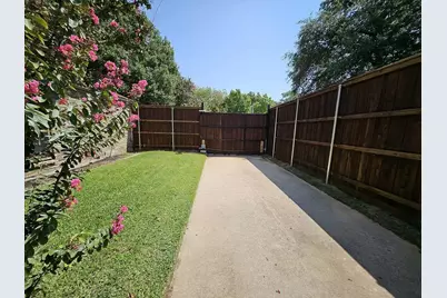3827 Ashbury Lane, Bedford, TX 76021 - Photo 9