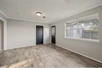 101 Sara Court, Collinsville, TX 76233 - Photo 11