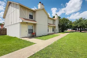 221 Meadow Ct, Keller, TX 76248 - Photo 3