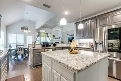 1412 Baynes Drive, McKinney, TX 75071 - Photo 11