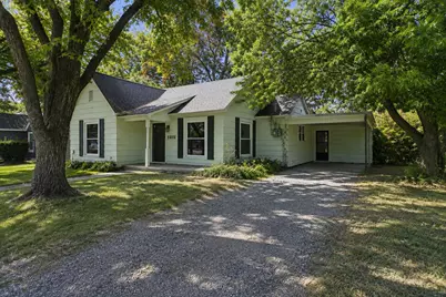 1031 Ritchey Street, Gainesville, TX 76240 - Photo 3