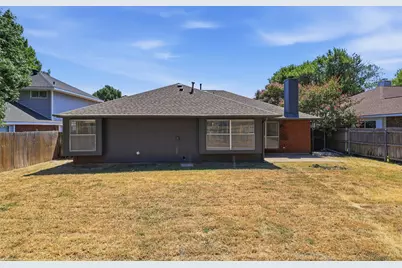 2866 White Oak Drive, Grand Prairie, TX 75052 - Photo 17