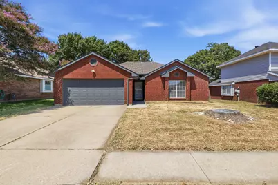 2866 White Oak Drive, Grand Prairie, TX 75052 - Photo 1