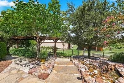9229 Hub Clark Road, Pilot Point, TX 76258 - Photo 27