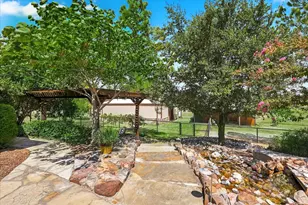 9229 Hub Clark Rd, Pilot Point, TX 76258 - Photo 27